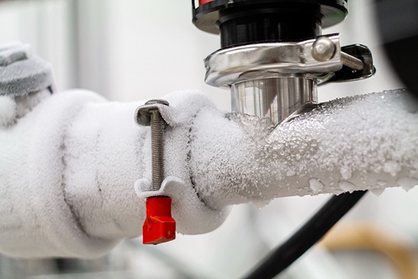 Read more about the article Professional Tips To Identify And Prevent Frozen Pipes